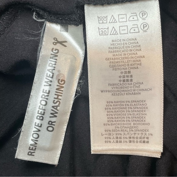 Michael Kors Black Tunic Top Gold Bar Logo Keyhole Medium Lightweight Office - Picture 7 of 11